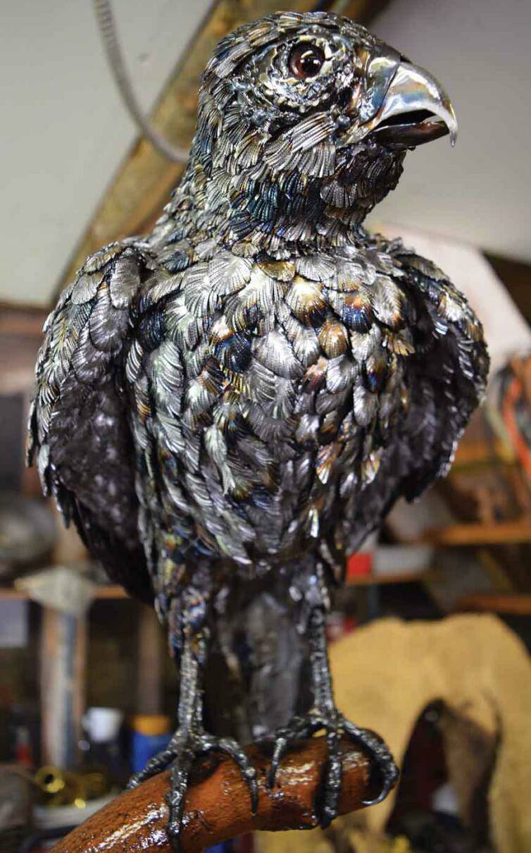 全球钣金新闻-金属制造狂：焊工制作动物的金属钣金-易倍体育app官网登录入口-易倍(中国)